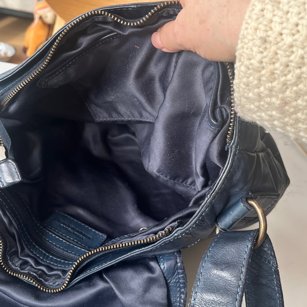 Elegant Navy Leather Satchel - Picture 15 of 16